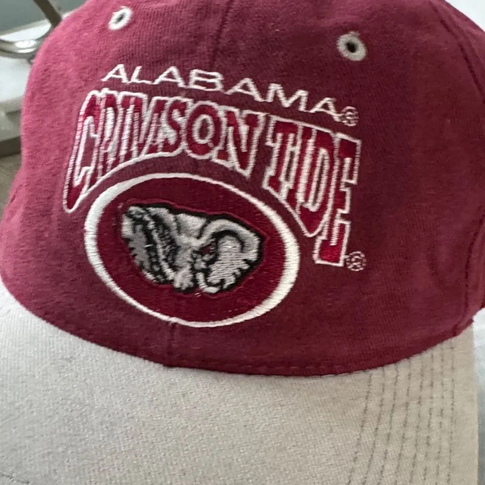 Vintage Alabama Crimson Tide Hat –Red & Gray Signature Collection Adjustable Cap